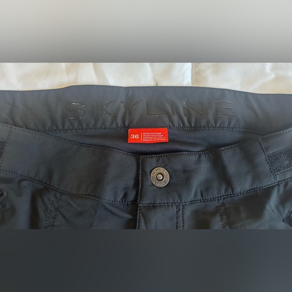 Troy Lee Design Size 36 SKYLINE SHORT SHELL In Black - Picture 2 of 5